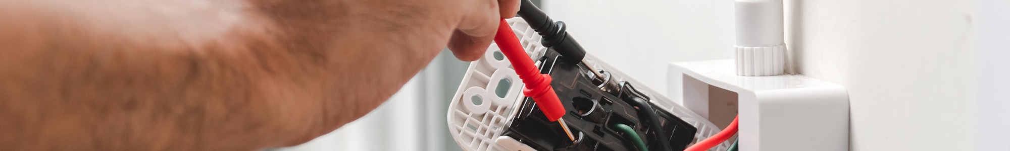 Electrician-testing-plug Electrician-testing-plug